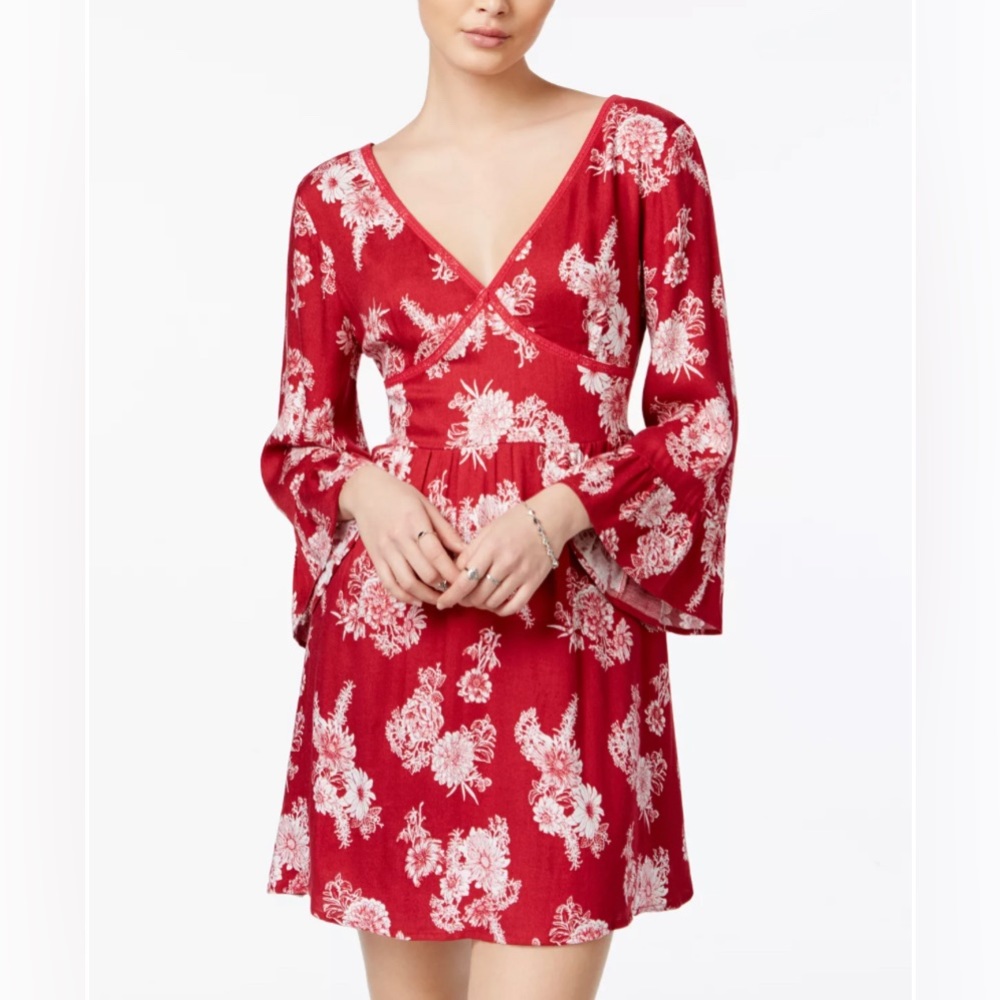 SOLD 
M boho bell sleeve red floral dress preloved